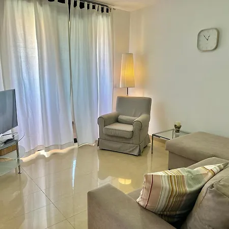 El Laurel Center-terrace-parking * Puerto de la Cruz (Tenerife)