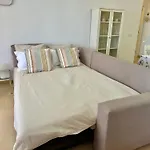 El Laurel Center-terrace-parking Apartman
